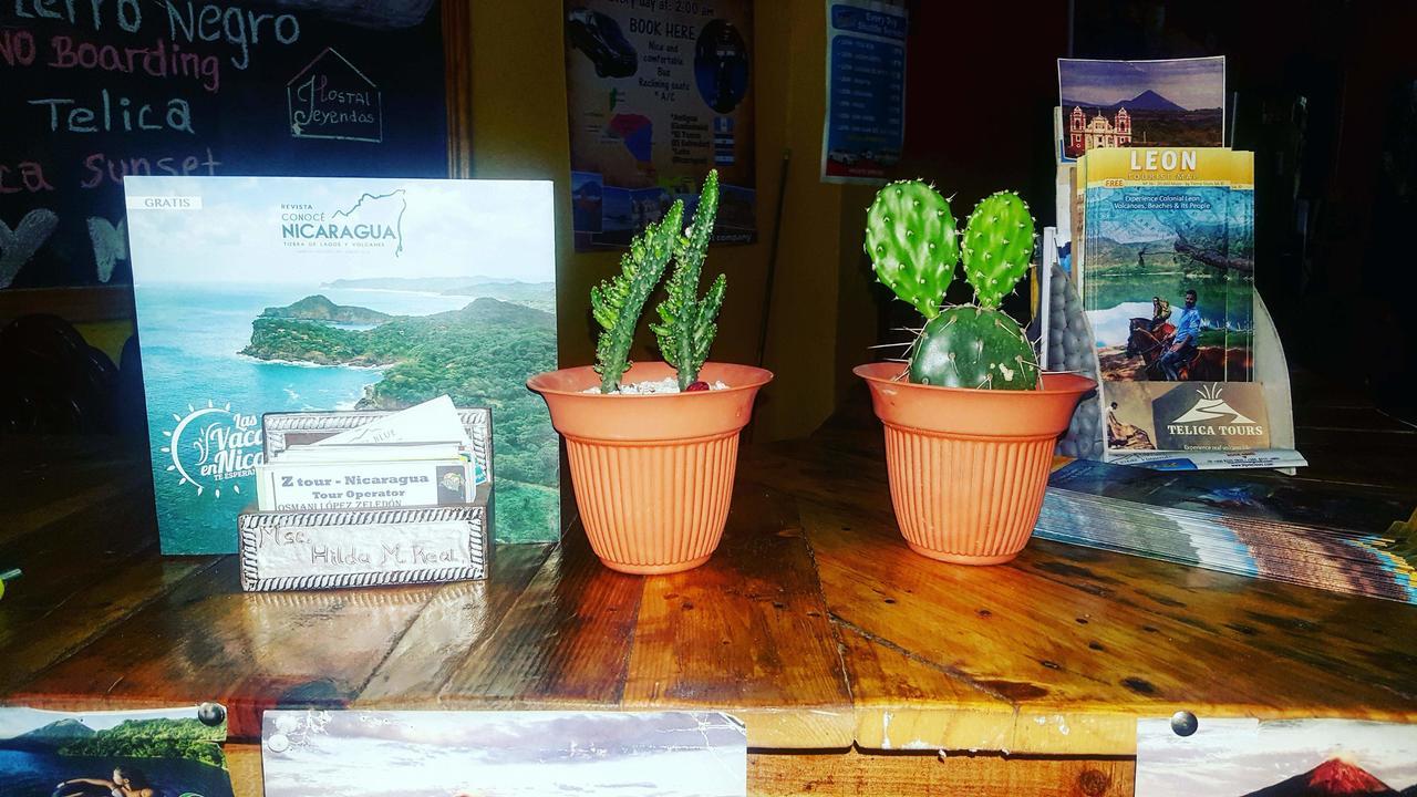 Hostal Leyendas León Esterno foto